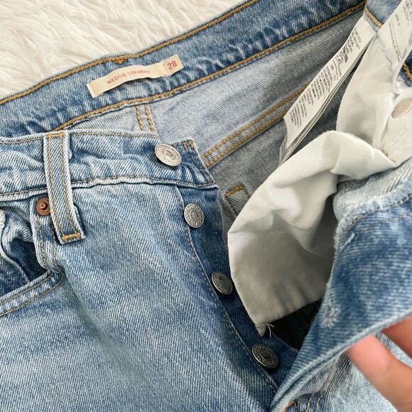 Women Levi's Wedgie Straight Leg High Rise Distressed Denim Jeans Size W28 L26 - Picture 9 of 10